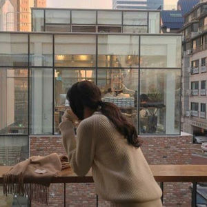 Meet your Posher, Maisha